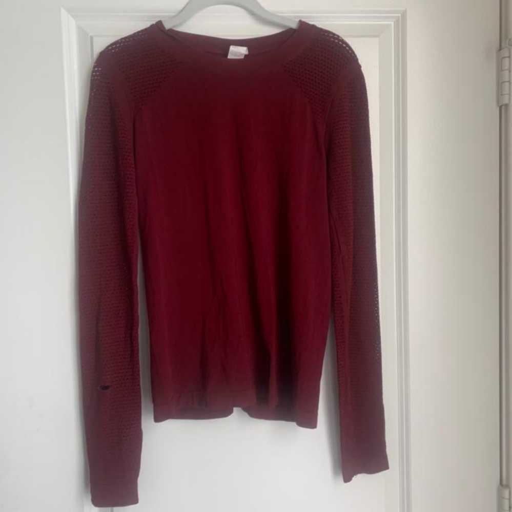 Fabeltics Long Sleeve shirt size M